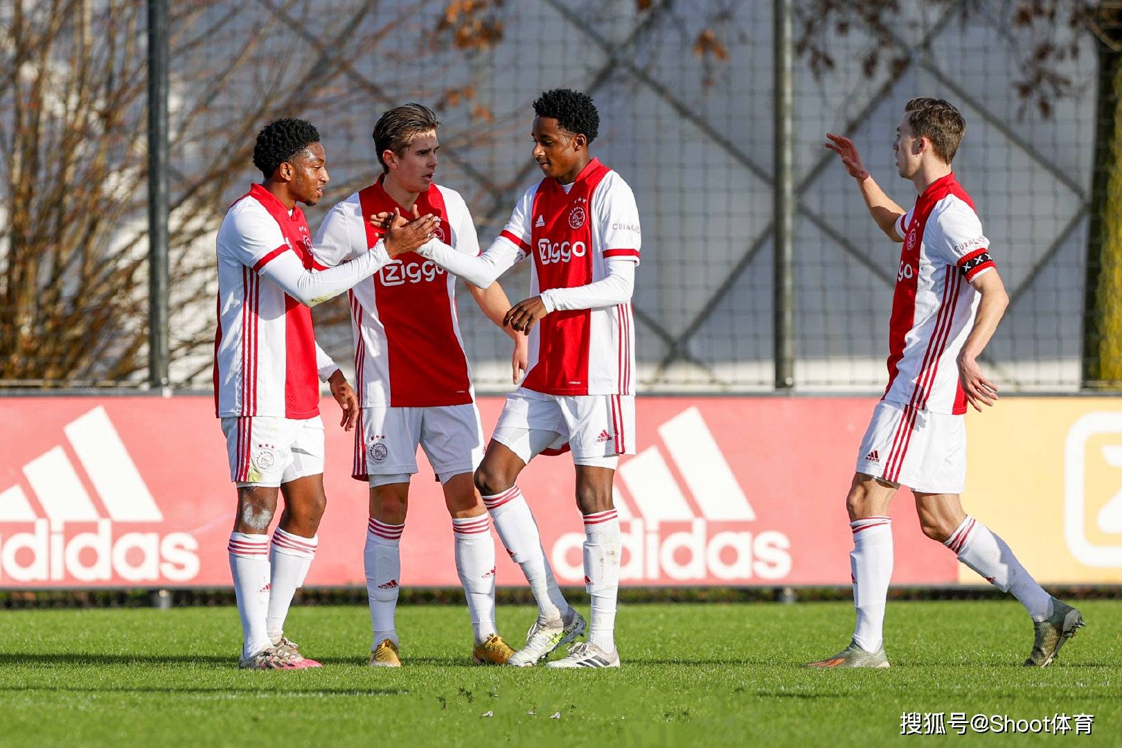 关于转折点！新疆广汇状态回暖；荷甲今夜攻防权衡；底气十足；心理建设被强调的信息