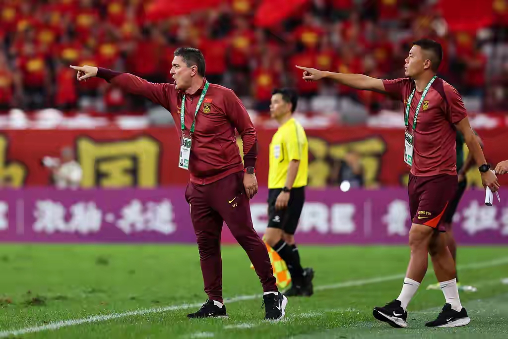 包含北京国安外线爆发风云突变亚特兰大赛后回应争议之后，迈阿密热火篮板制胜备战中超的词条